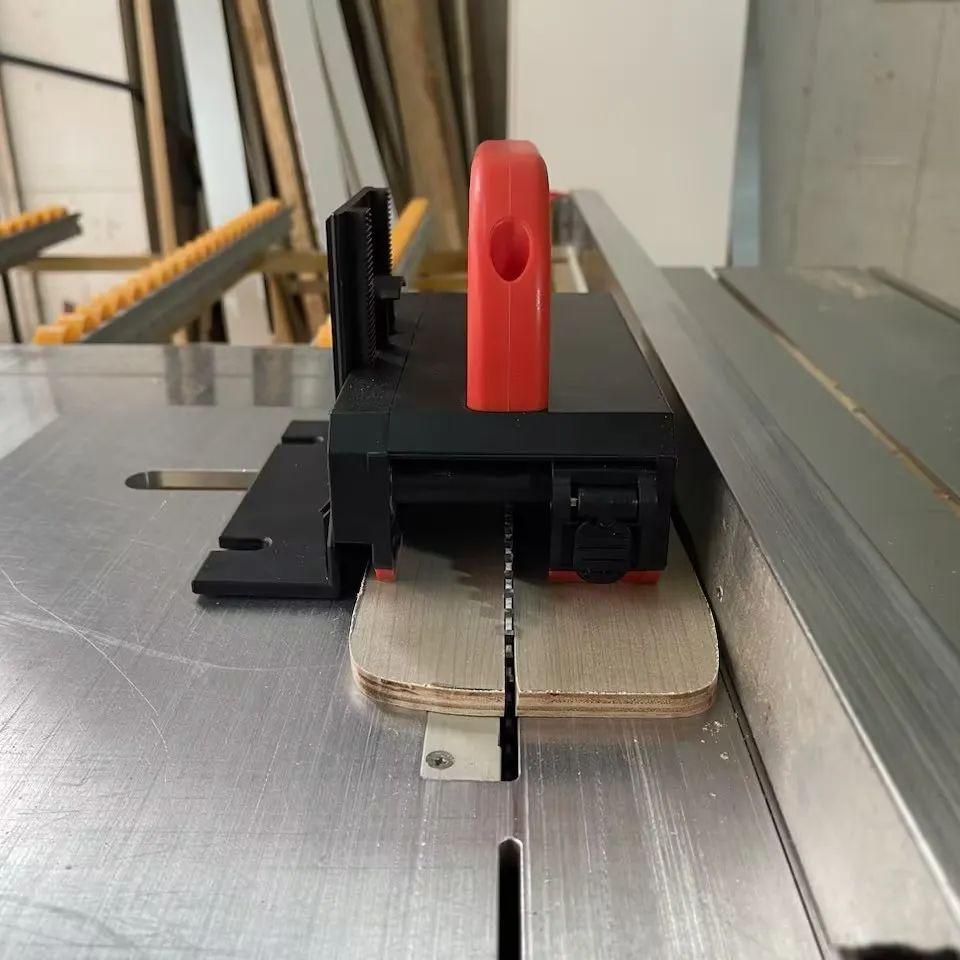 مكبس منشار الطاولة قابل للتعدي - مراجعة Woodworking Jointer وسعره
